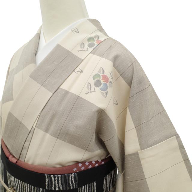 紬 着物 未使用 正絹 袷 十日町 白磁 庭野真平 作 白 グレー 格子 椿