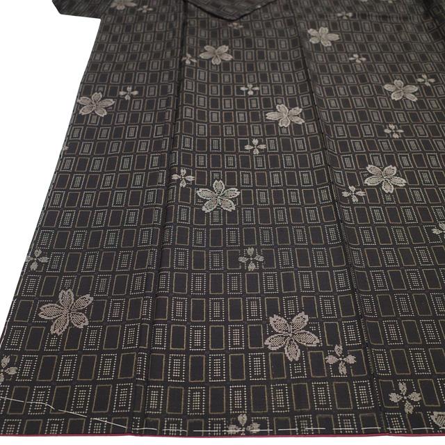 本場大島紬 着物 未使用 正絹 大島紬 袷 7マルキ 黒こげ茶 カジュアル