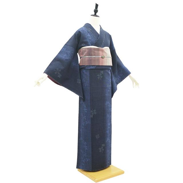 結城紬 着物 未使用 奥順 はたおり娘 正絹 80亀甲 ネイビー 紺 ブルー