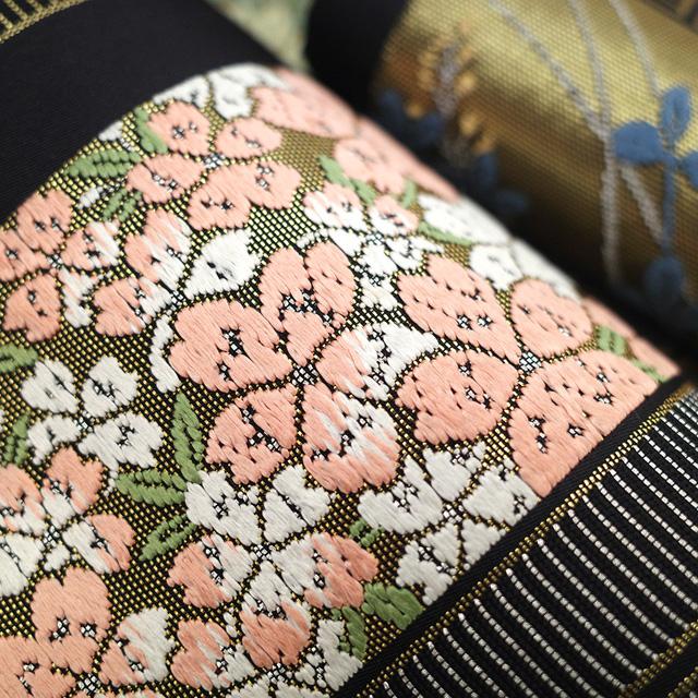 袋帯 フォーマル 未使用 山口美術織物 正絹 唐織 金銀糸 黒 四季の花