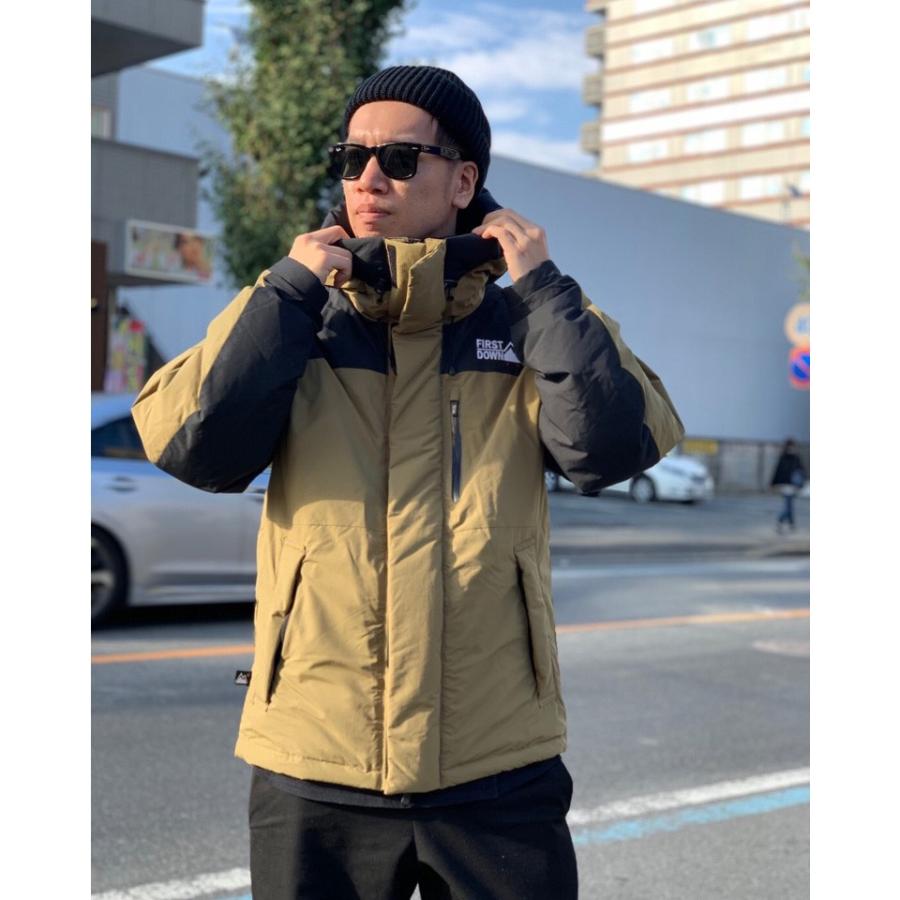 ファーストダウン FIRST DOWN パネル ダウンジャケット 黒×カーキ