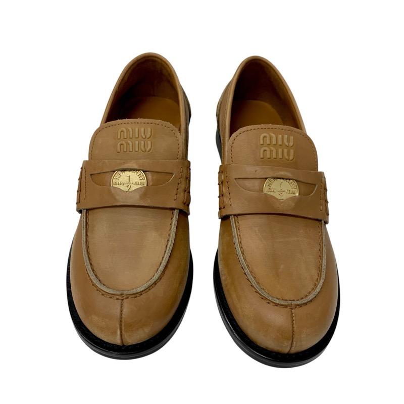 miu miu（ミュウミュウ） ローファー 革靴 靴 シューズ レザー