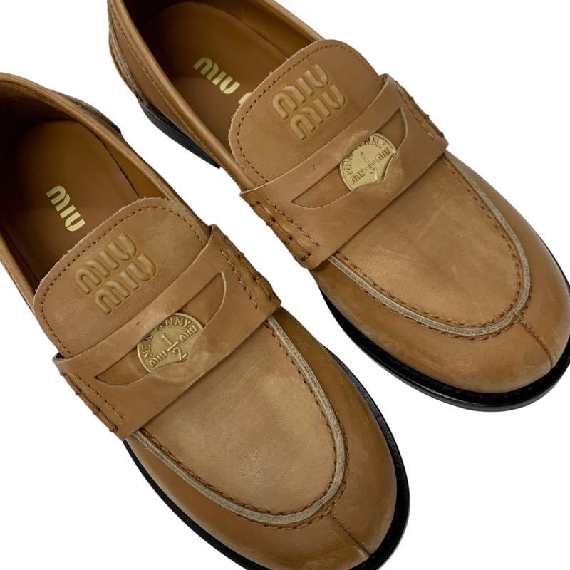 miu miu（ミュウミュウ） ローファー 革靴 靴 シューズ レザー
