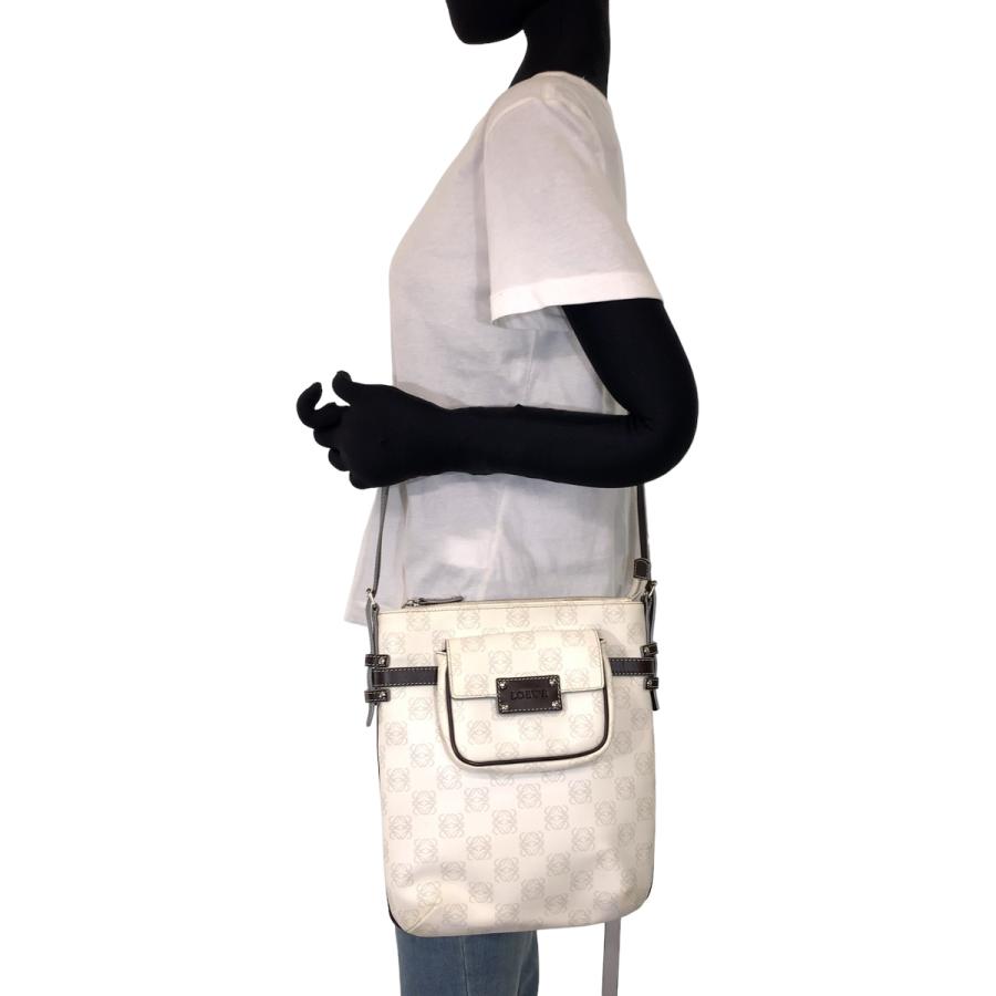 LOEWE（ロエベ） アナグラム ポーチ付き ホワイト 白 PVC ショルダー