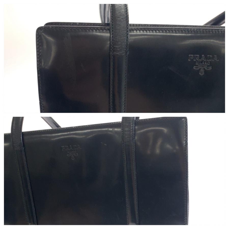 PRADA（プラダ） ロゴ型押し ブラック 黒 シルバー金具 エナメル B6010