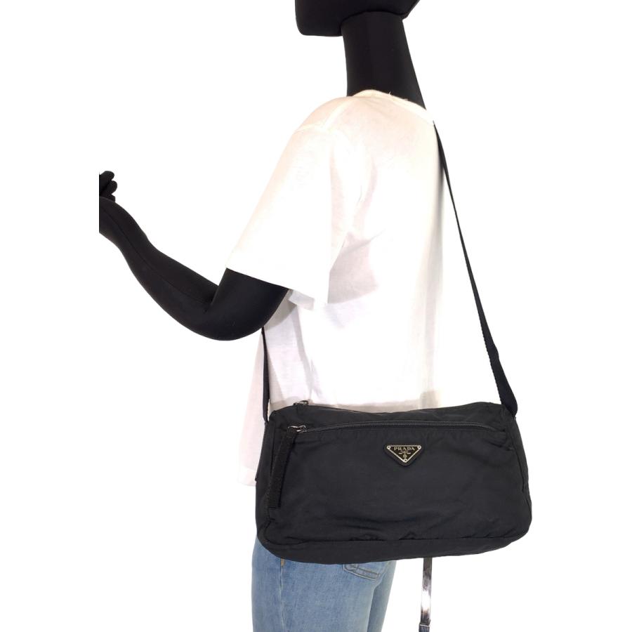 PRADA（プラダ） テスート 三角ロゴプレート 男女兼用 ブラック