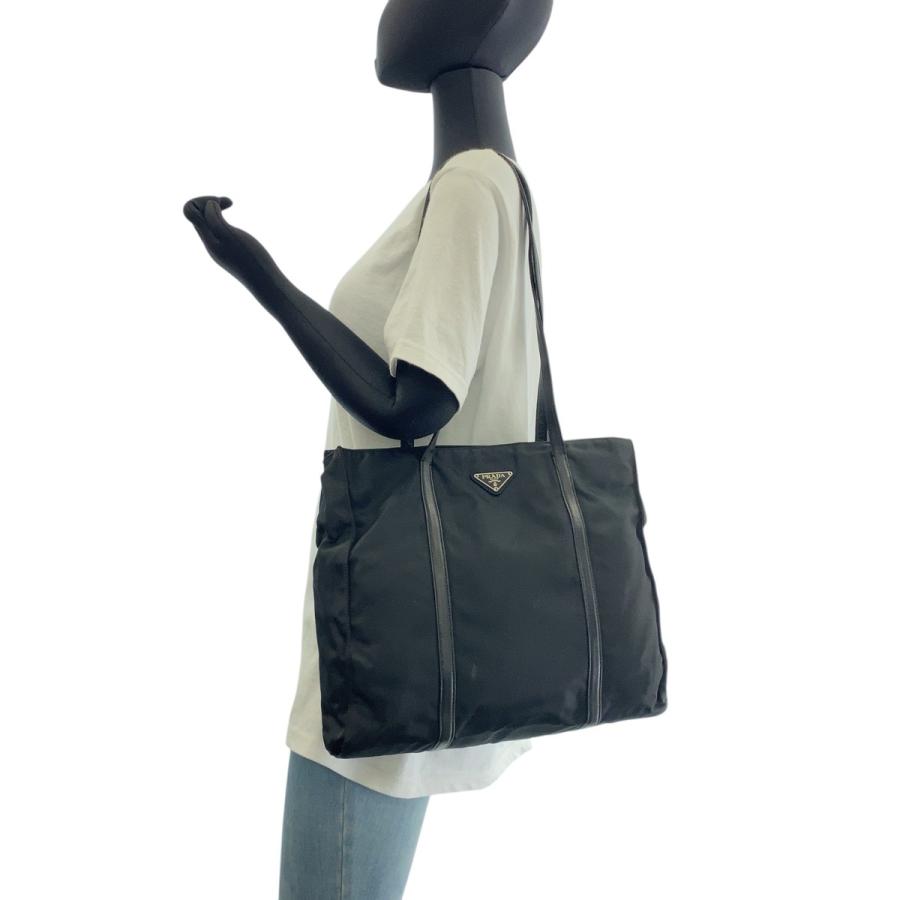 PRADA（プラダ） テスート 三角ロゴプレート ブラック 黒 シルバー金具