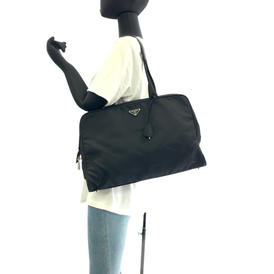 PRADA（プラダ） 美品 テスート 三角ロゴプレート ブラック 黒