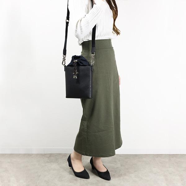 Vivienne Westwood（ヴィヴィアンウエストウッド） クロスボディバッグ