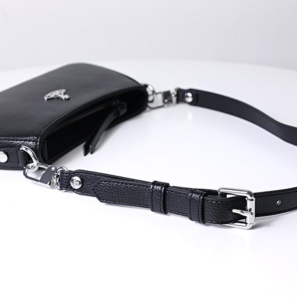 Vivienne Westwood（ヴィヴィアンウエストウッド） ショルダーバッグ