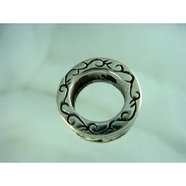 シルバー925 トライバル柄の蔦模様のリング型ペンダントトップ