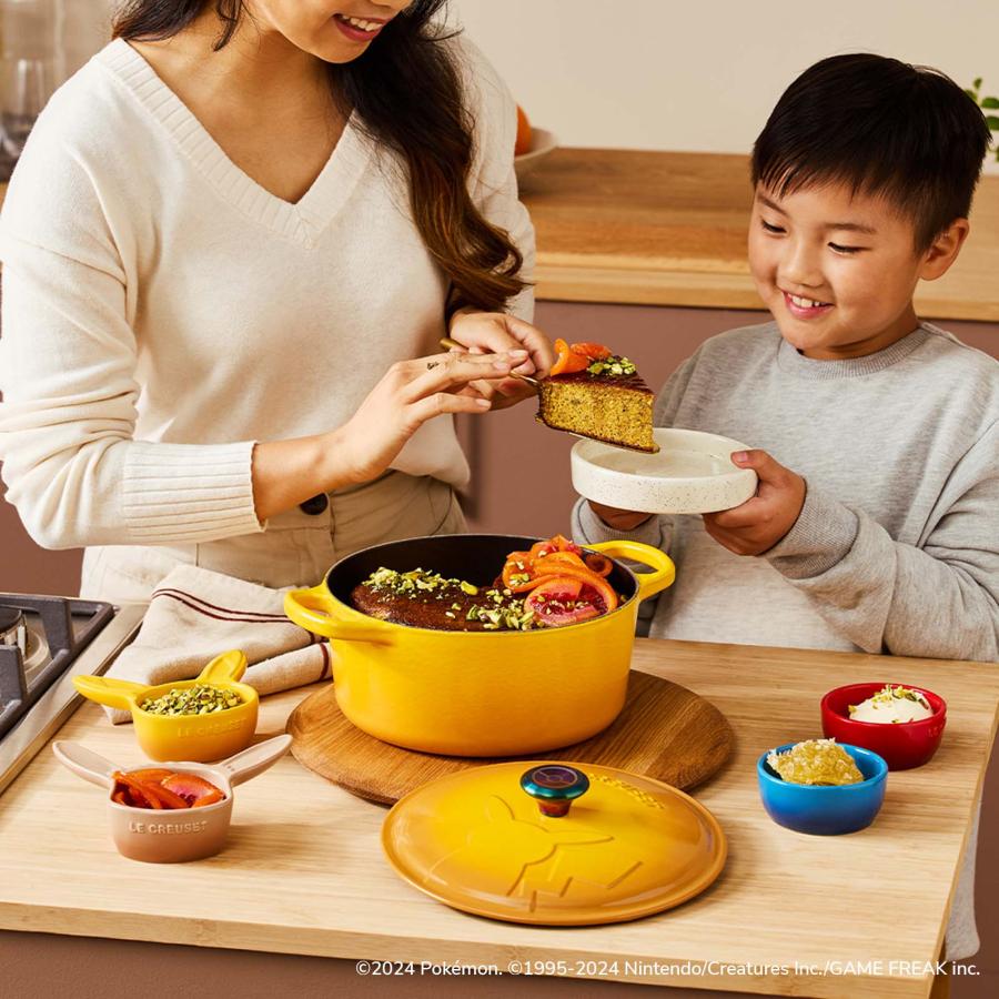新品未使用》LE CREUSET 両手鍋 22センチ オレンジ 【公式通販】
