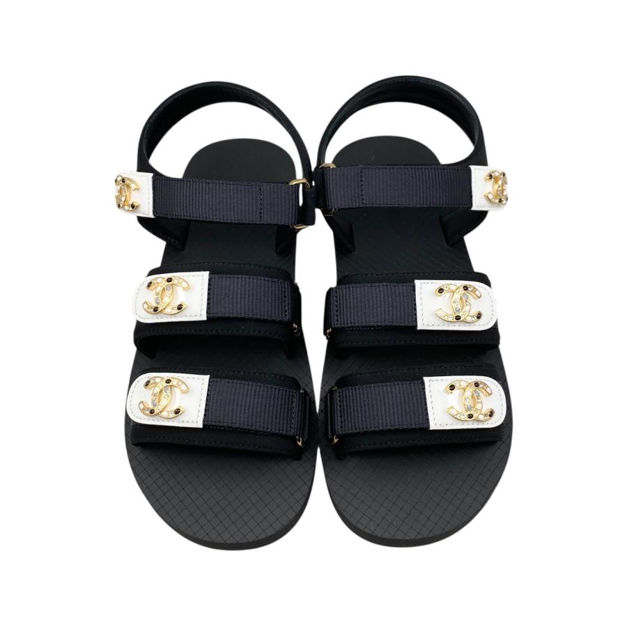 シャネル ココマーク フラットサンダル エナメル 23.5 箱付き 在庫