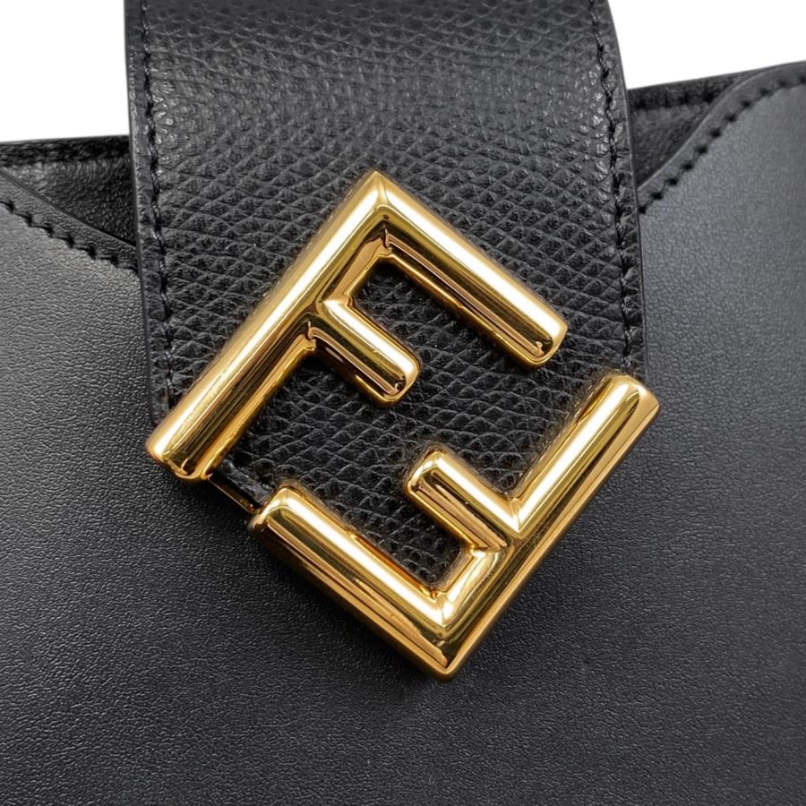 FENDI（フェンディ） ショルダーバッグ FFダイヤモンド フォンポーチ