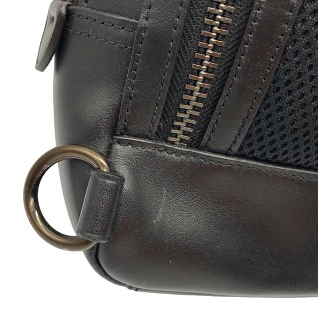 COACH（コーチ） ボディバッグ ゴッサム パック シグネチャー