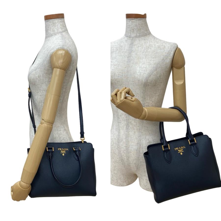 PRADA（プラダ） 極 美品 ロゴ 金具 サフィアーノ レザー 本革 2way