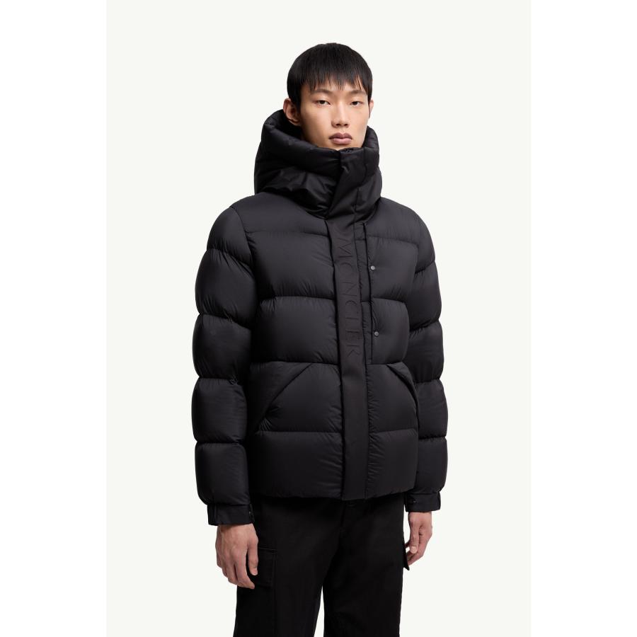 MONCLER（モンクレール） メンズ ダウンジャケット Madeira Hooded