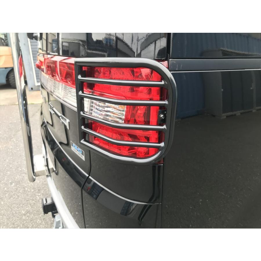 デリカ D:5 テールランプガード 黒 ライト レンズ ガード D5 DELICA