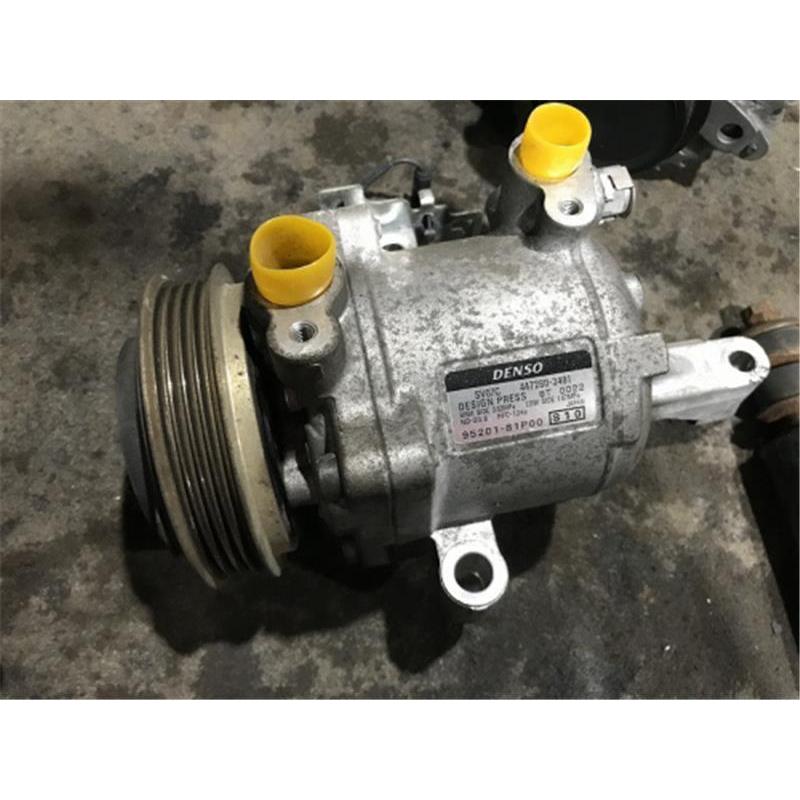 スズキ 純正 ソリオ 《 MA26S 》 エアコンコンプレッサー 95200-81P00