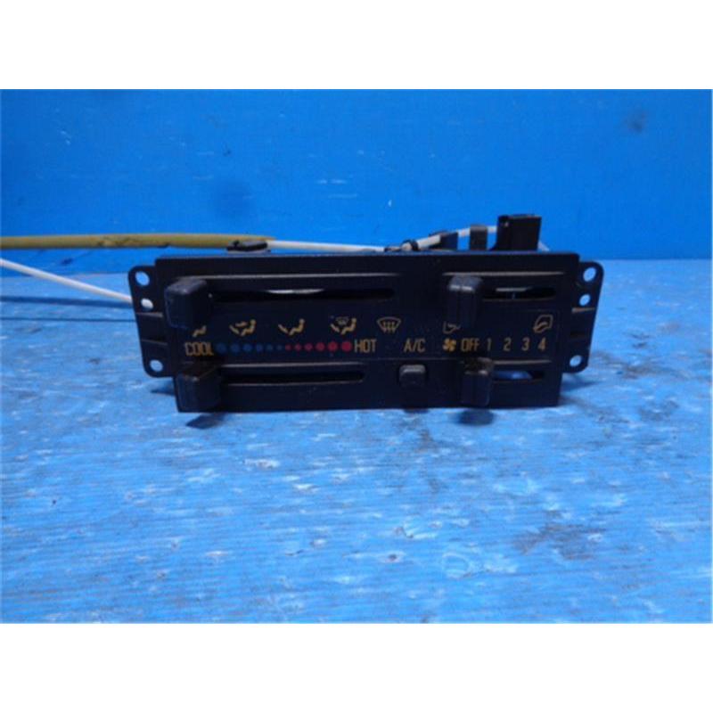 イスズ大型 純正 フォワード 《 NRR35H3 》 エアコンスイッチパネル 8