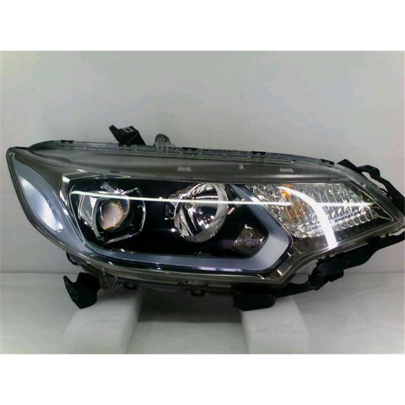 ホンダ 純正 フィット 《 GP5 》 右ヘッドライト P21600-23013731