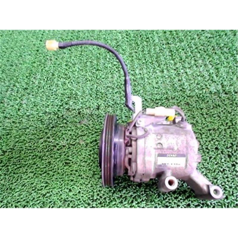 ダイハツ 純正 タント 《 L385S 》 エアコンコンプレッサー 88320