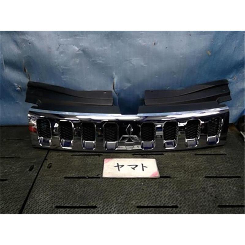 三菱 純正 デリカD5 《 CV2W 》 フロントグリル P70400-23000465 : NGP