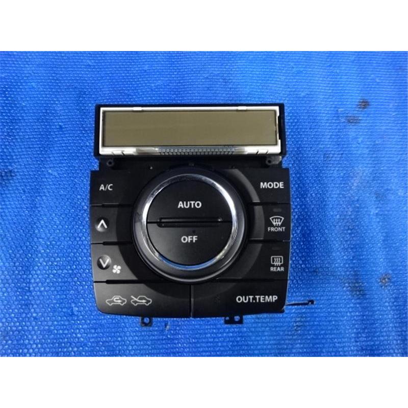 三菱 純正 デリカD2 《 MB15S 》 エアコンスイッチパネル P71100