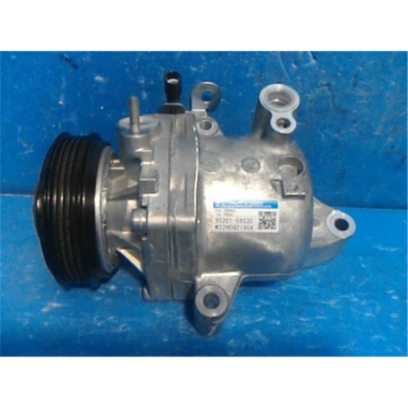 スズキ 純正 ハスラー 《 MR52S 》 エアコンコンプレッサー P61700