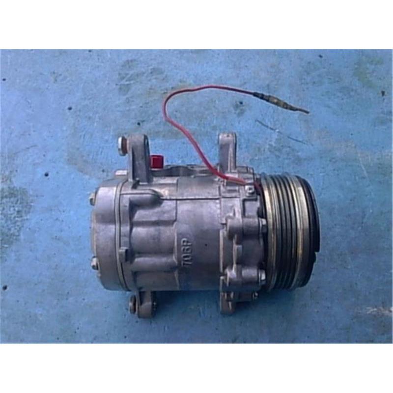 スズキ 純正 キャリー 《 DA63T 》 エアコンコンプレッサー 95102