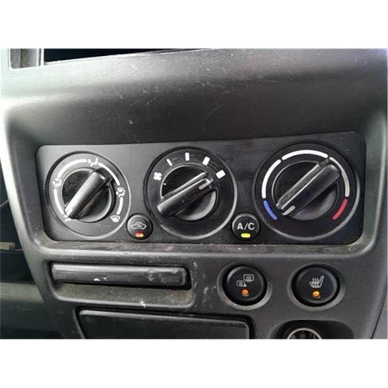 スズキ 純正 ワゴンR 《 MC22S 》 エアコンスイッチパネル P60401