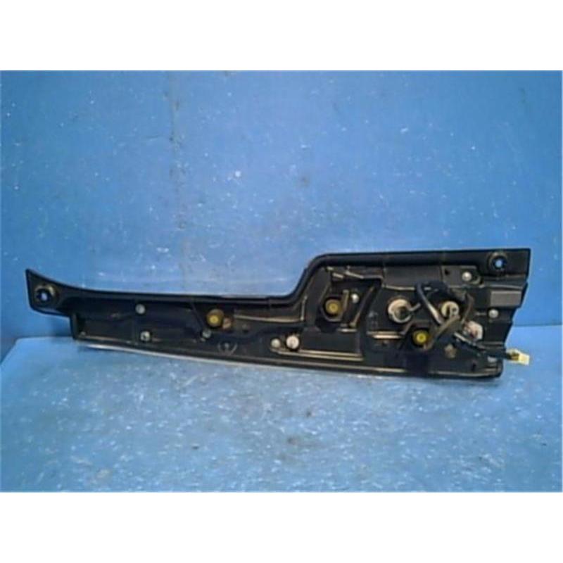 ダイハツ 純正 ムーブカスタム 《 LA150S 》 右テールランプ 81551