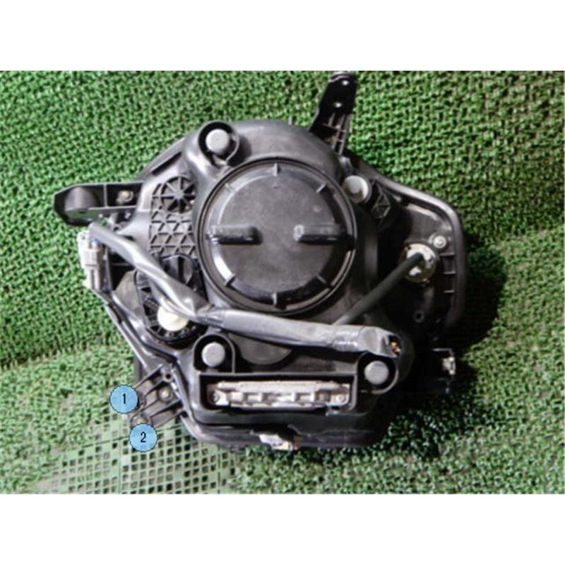 スズキ 純正 ハスラー 《 MR31S 》 右ヘッドライト 35120-65P14 P80400