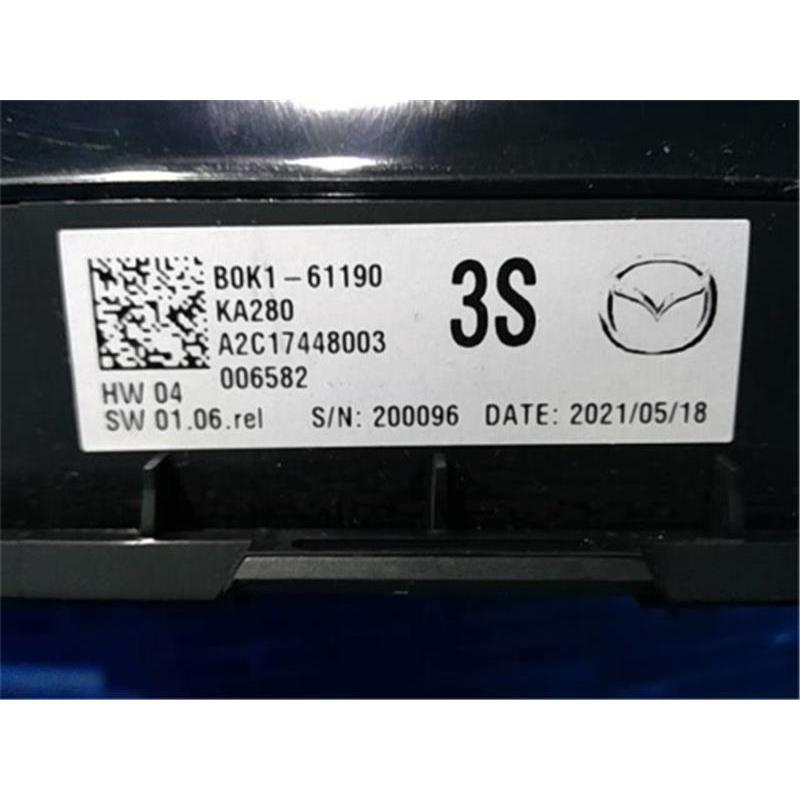 マツダ 純正 MAZDA3 《 BPFP 》 エアコンスイッチパネル P81400