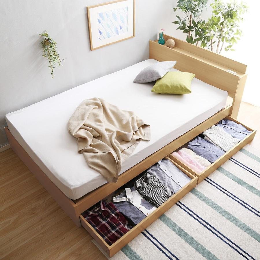 ニトリ（NITORI） ベッド ダブル 棚・コンセント付きチェストベッド