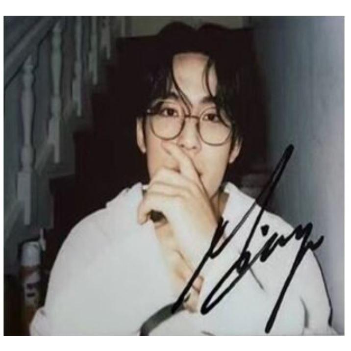 中国雑誌 WAVES (ウェイブス) 2022年 5月号 SEVENTEENのミンギュ表紙