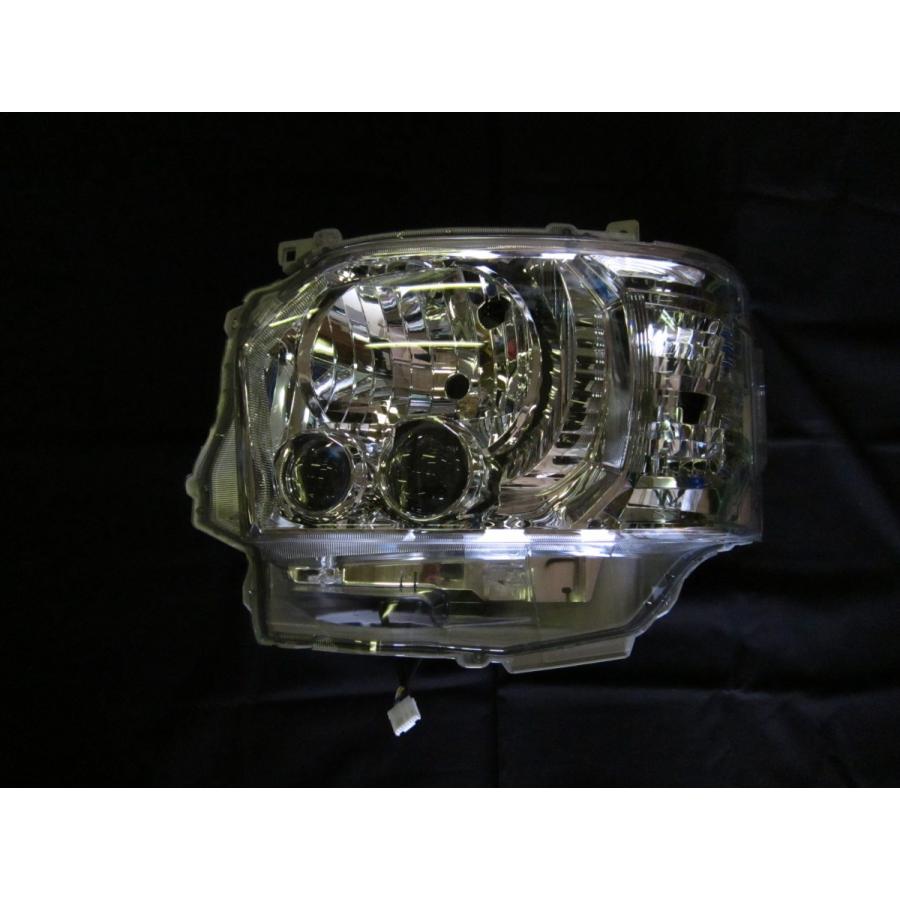 LEDヘッドランプユニットLH 81185-26832 4型ハイエース TRH200・KDH200