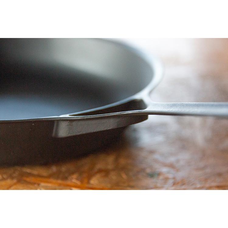 UNILLOY（ユニロイ） フライパン 内径28cm 鋳鉄パン 直火・IH対応 軽量