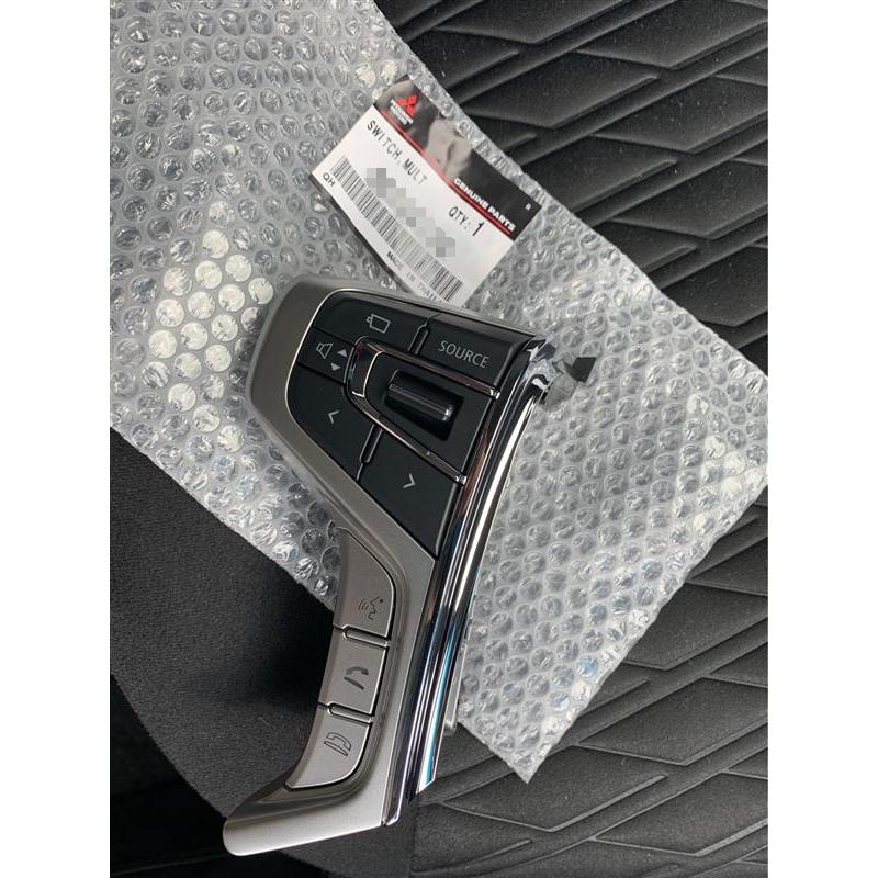 ☆ 三菱 純正 新品 デリカ D:5 ステアリング リモコン スイッチ