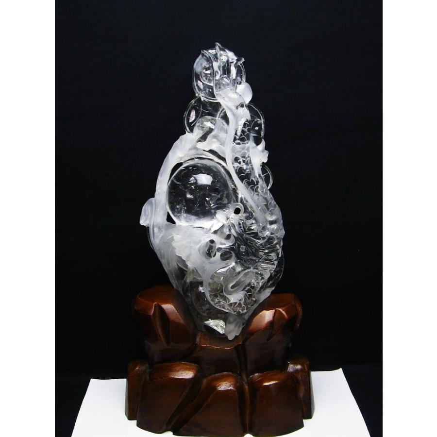 1.9Kg ヒマラヤ水晶ルチルクォーツ（金針ルチル水晶） 手彫り 龍 t42