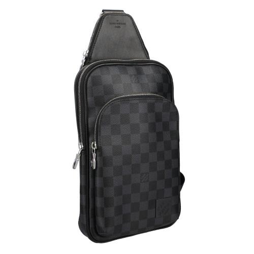 LOUIS VUITTON（ルイ・ヴィトン） ボディバッグ グラフィット