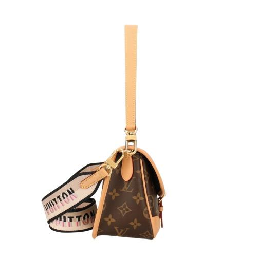 LOUIS VUITTON（ルイ・ヴィトン） ショルダーバッグ モノグラム