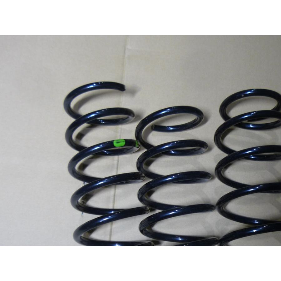 R8年新車外し品 ジムニーJB64 5型用純正スプリング1台分 : ショウワ