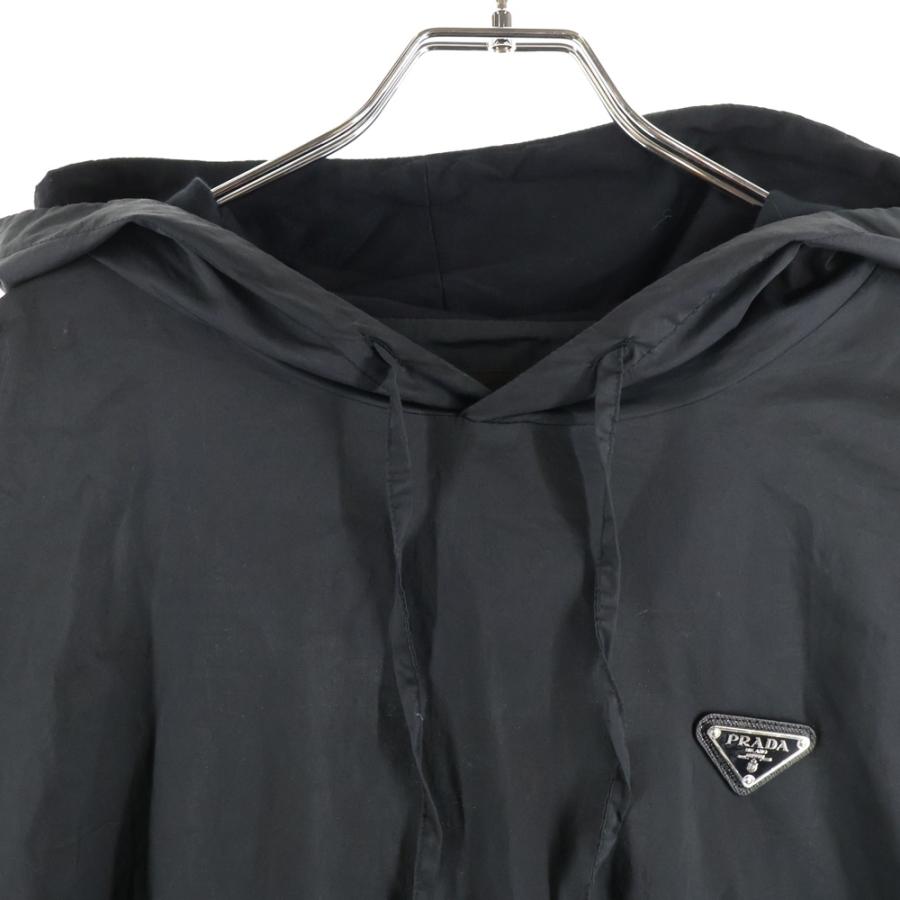 PRADA（プラダ） トライアングルロゴ プレート ナイロン切替
