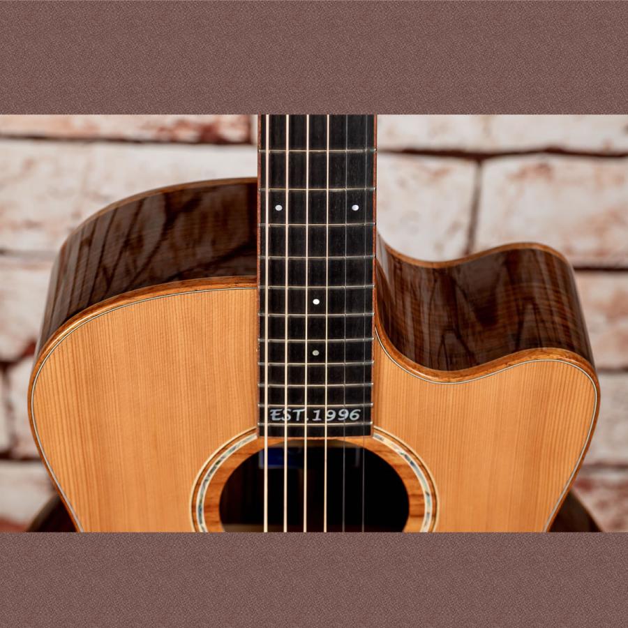 Ayers A07-C 1996 cedar OTS JP Custom : マニアが満足するギター