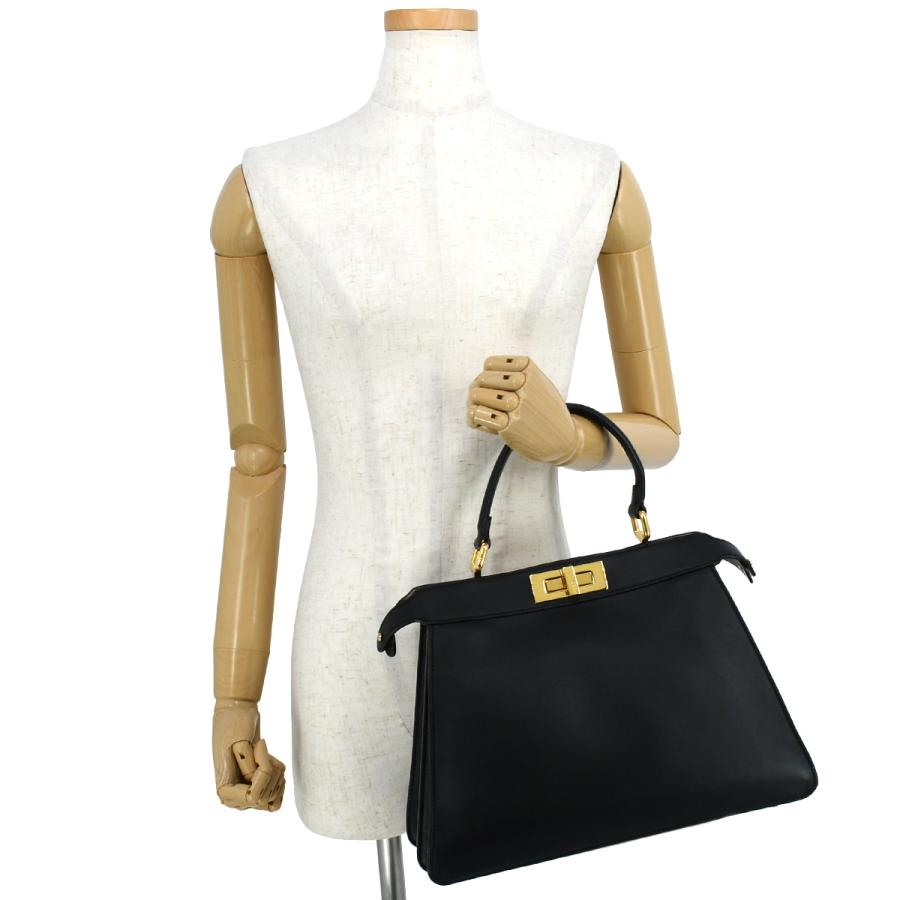 FENDI（フェンディ） ピーカブー アイシーユー ミディアム