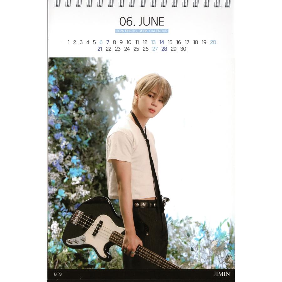 BTS ジミン 卓上 カレンダー 写真集 2026~2027年 (2年分) + ステッカー