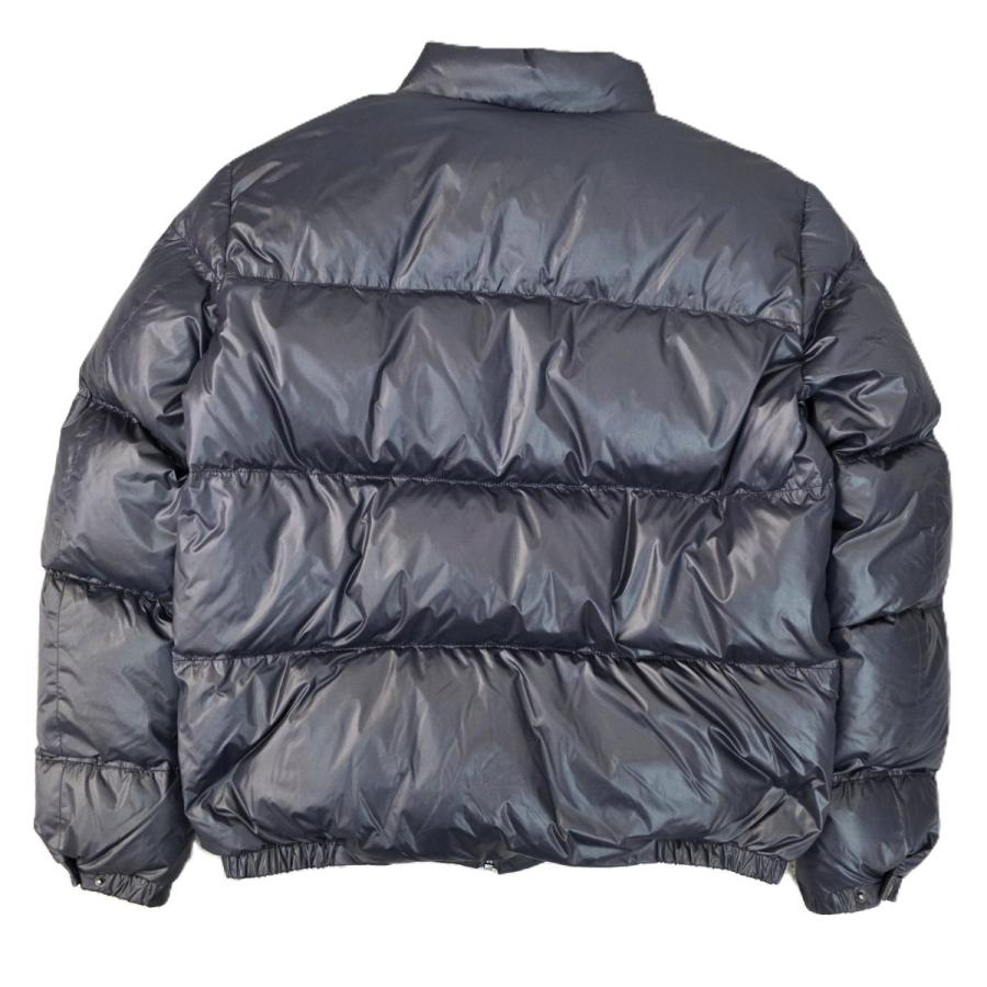 PRADA（プラダ） トライアングルロゴ 三角タグ ダウンジャケット