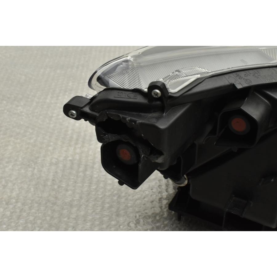 リペアベースに】トヨタ ヤリスクロス 純正 LED ヘッドライト 左側