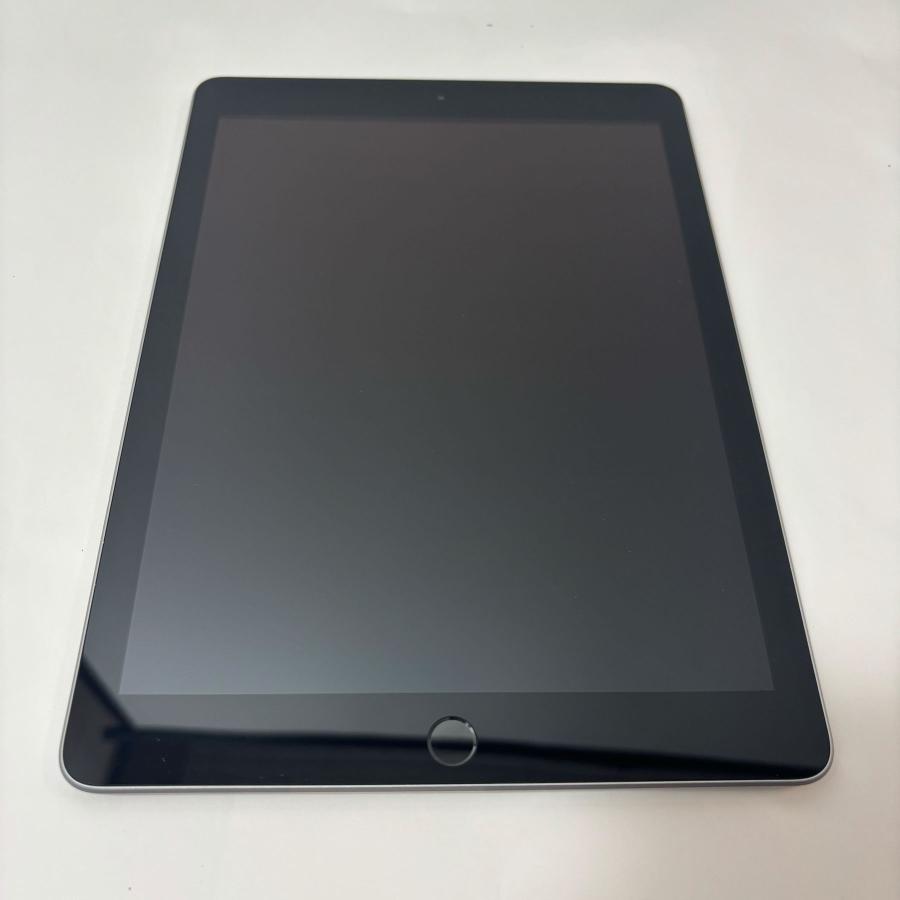 iPad アイパッド 第6世代 32GB Wi-Fiモデル Aランク Apple スペーズ